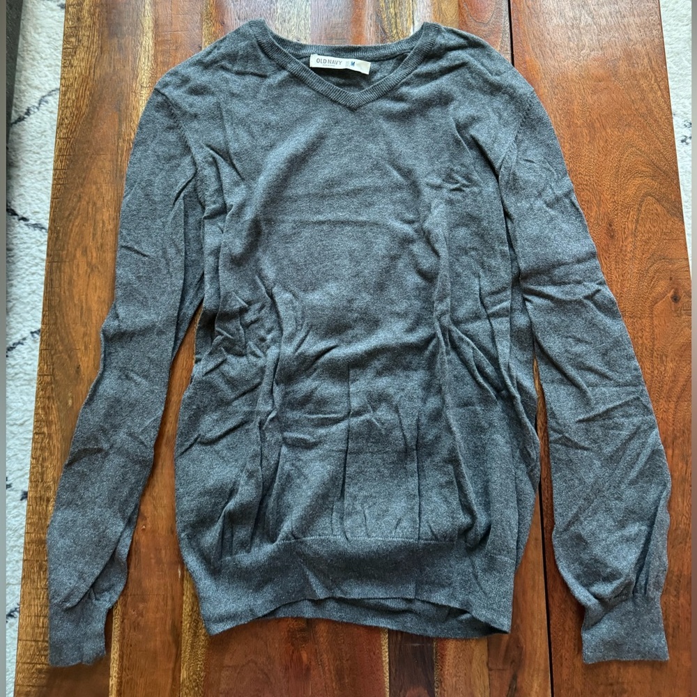 Old Navy Gray V-Neck Sweater